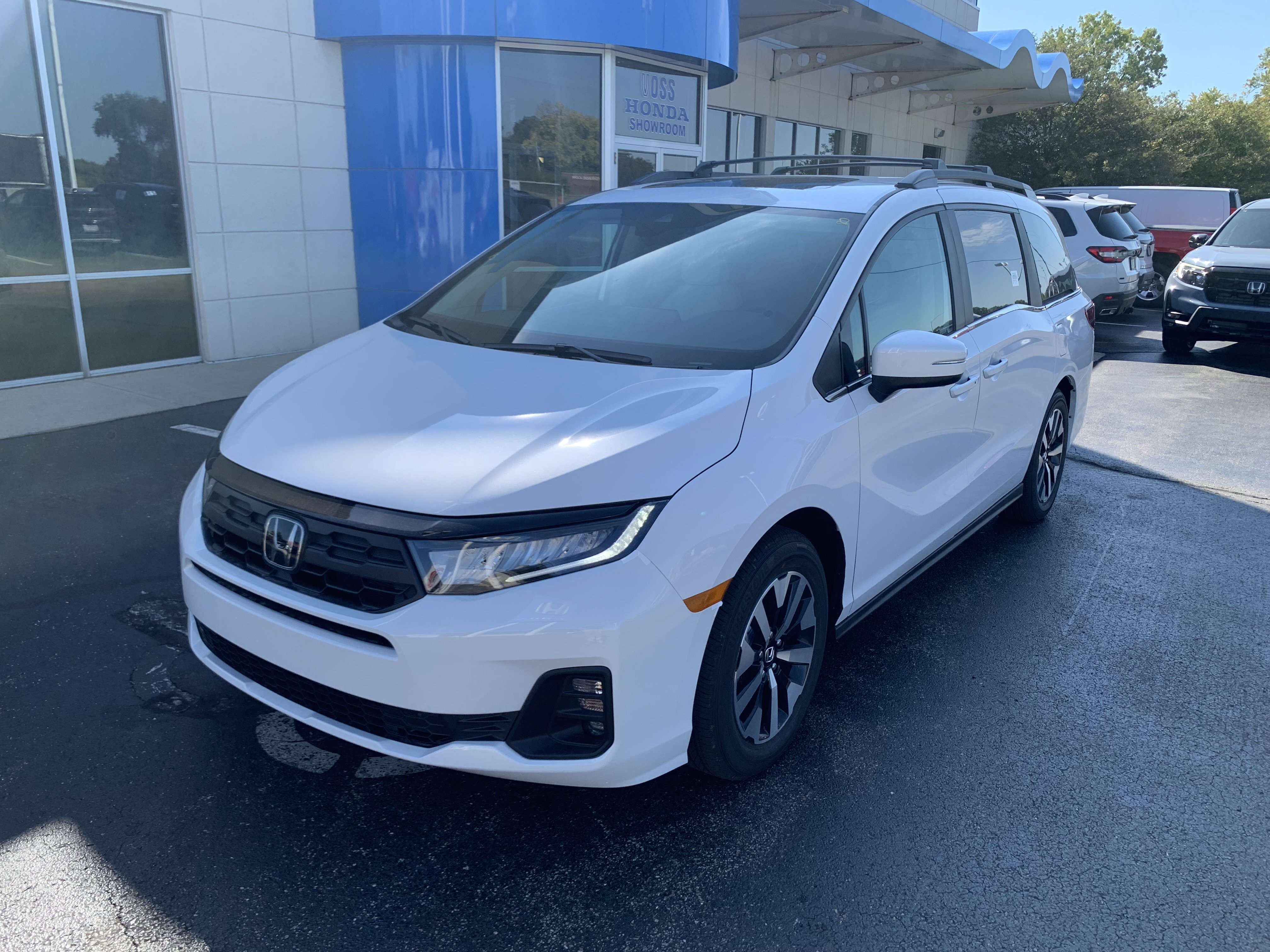 New 2026 Honda Odyssey EX-L image 1