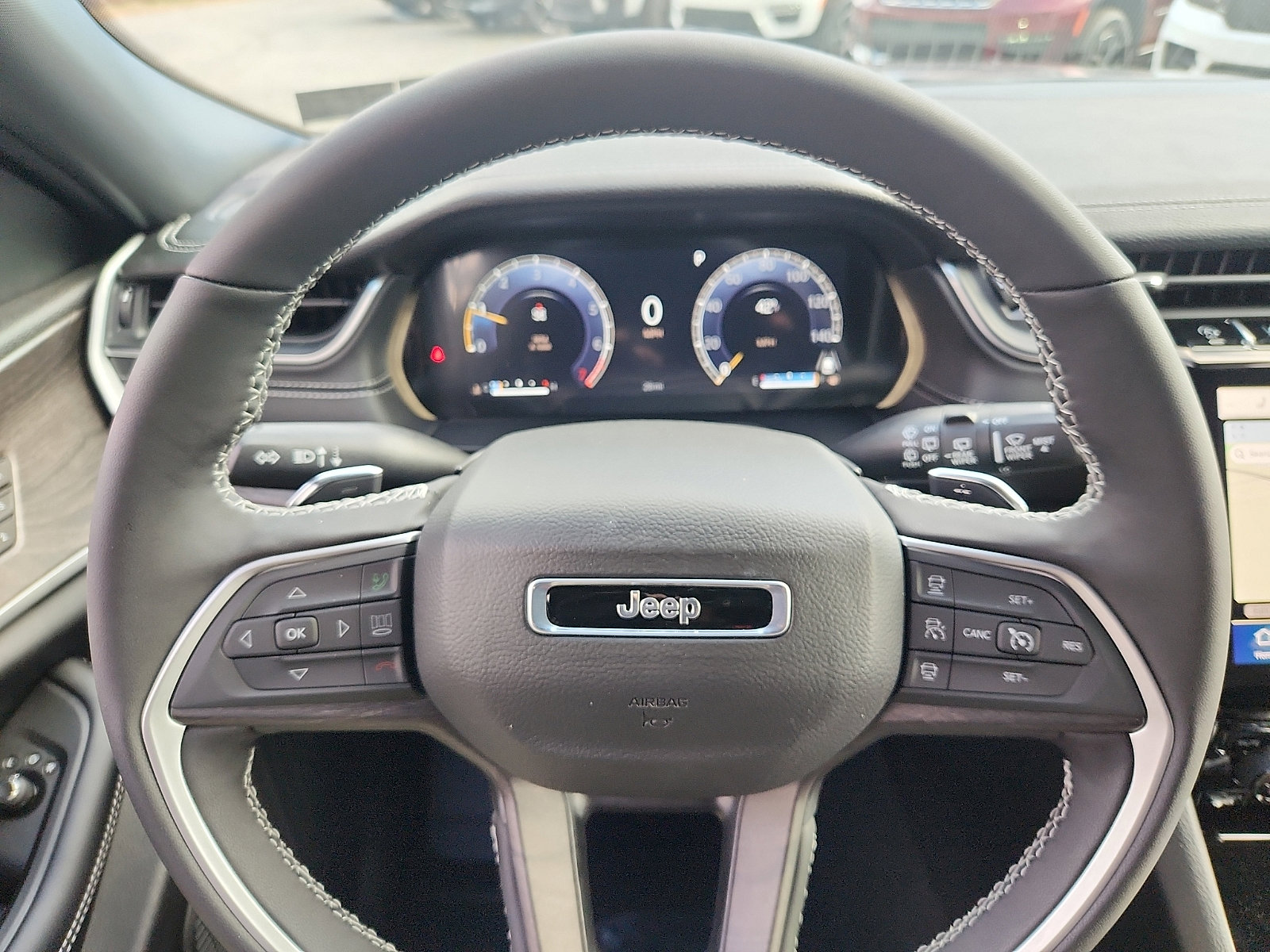 New 2025 Jeep Grand Cherokee Limited image 13