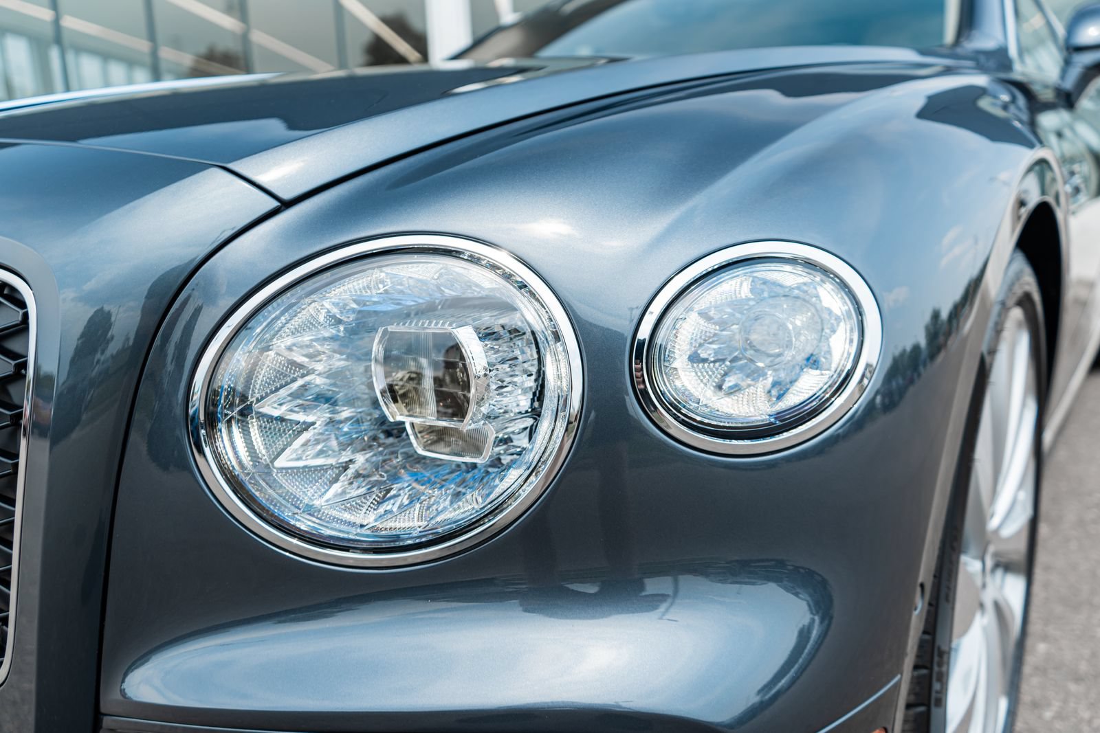 Certified 2026 Bentley Flying Spur Plug-In Hybrid AWD/4WD image 22