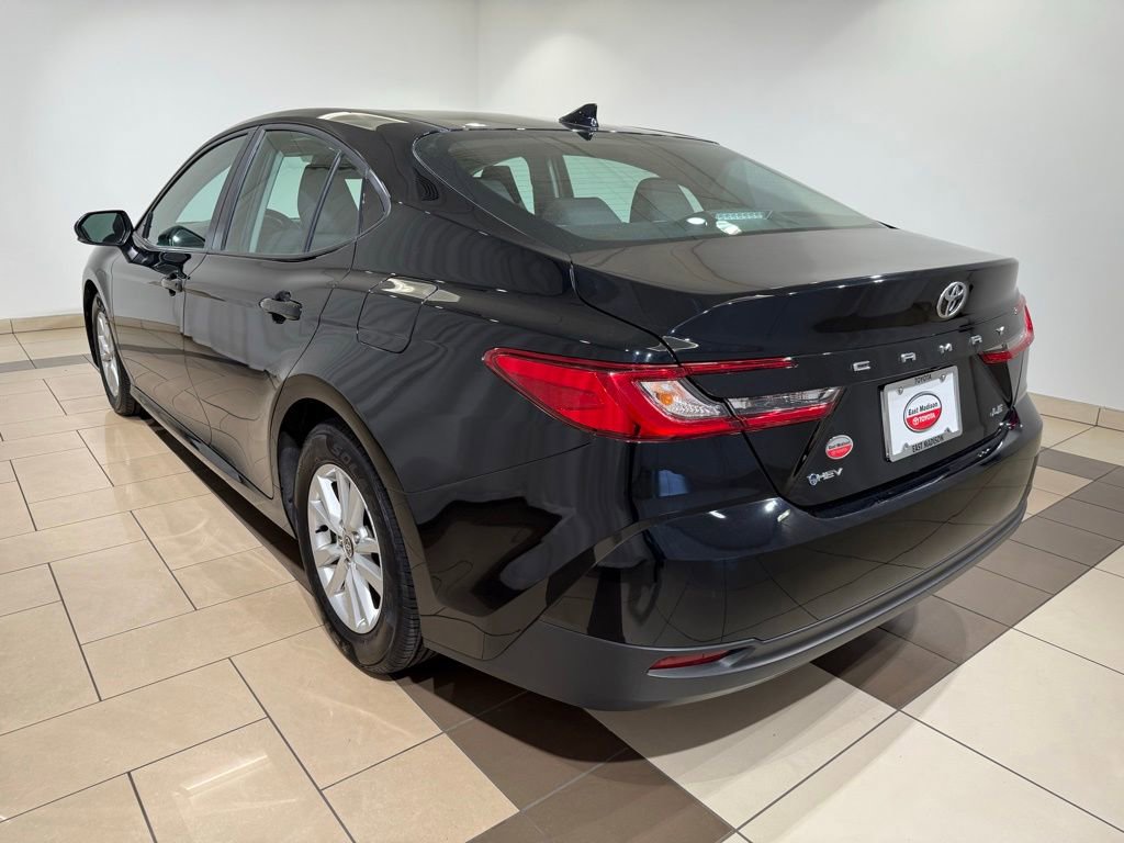 Certified 2025 Toyota Camry LE FWD image 3