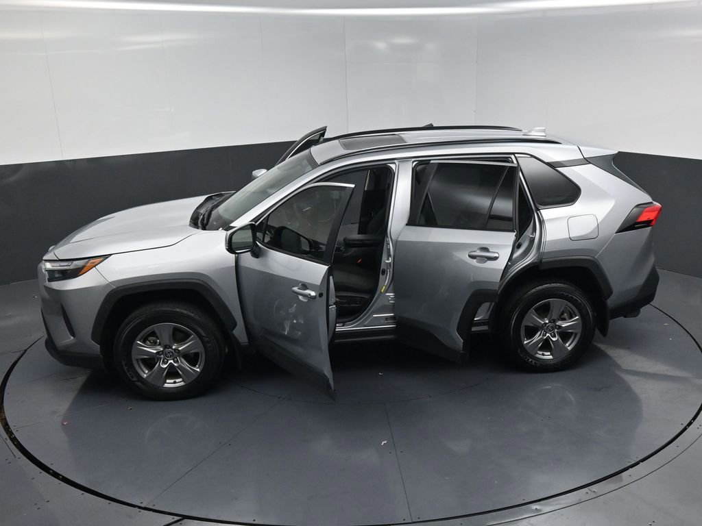 Used 2023 Toyota RAV4 XLE image 24