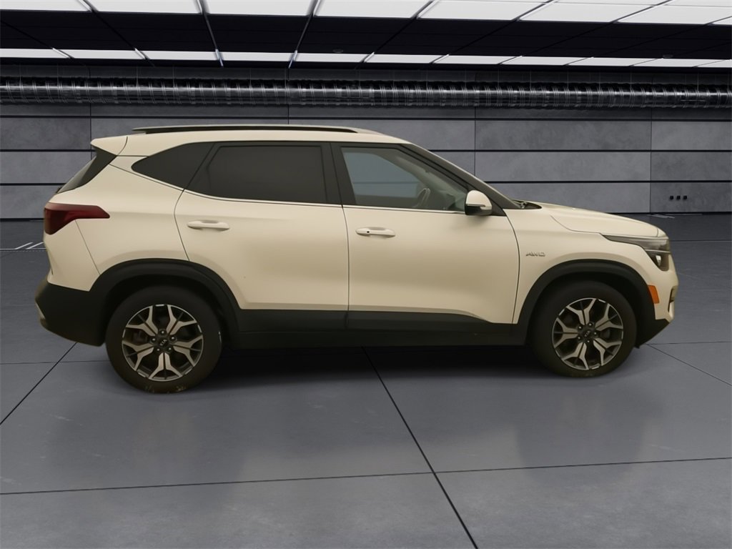 Used 2021 Kia Seltos EX image 5