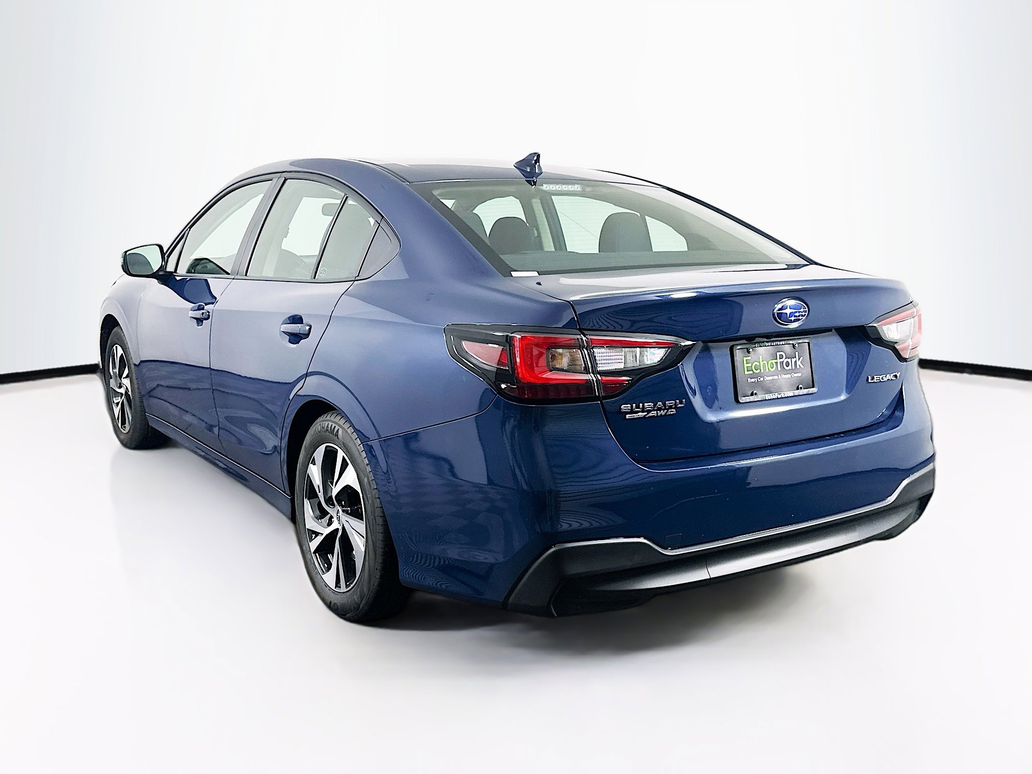 Used 2025 Subaru Legacy Premium AWD/4WD image 5