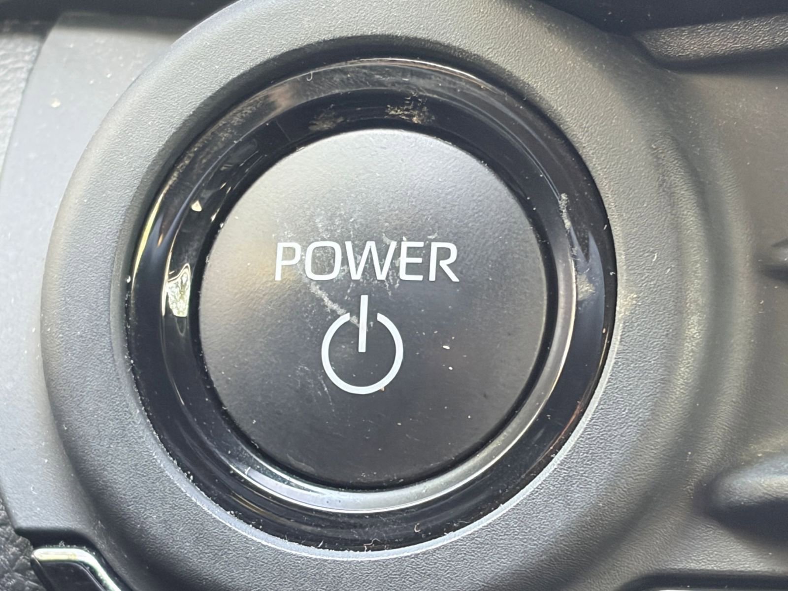 Used 2025 Toyota Crown XLE image 18