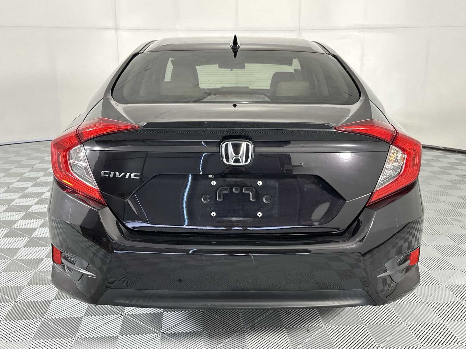 Used 2017 Honda Civic EX-T image 7