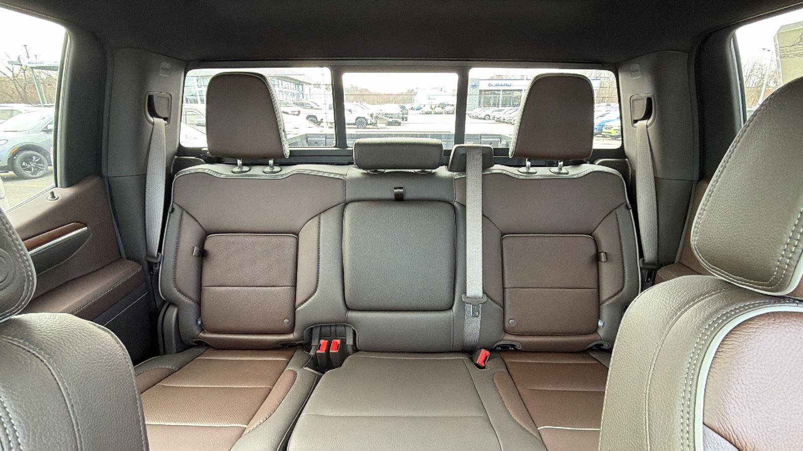 New 2025 GMC Sierra 1500 Denali w/ Denali Reserve Package image 33