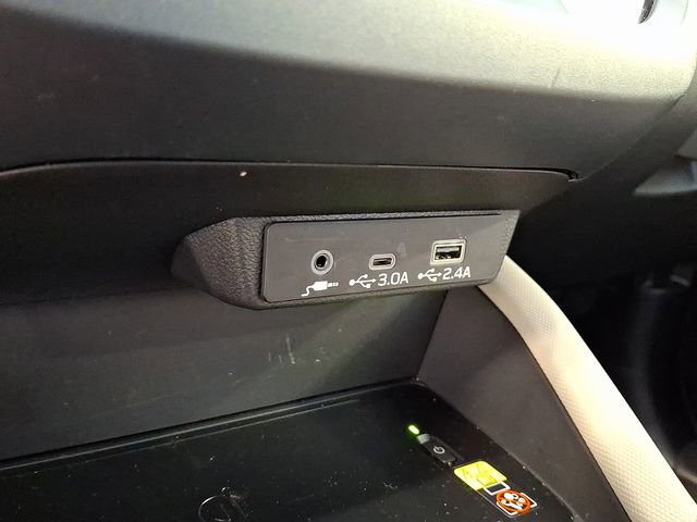 Certified 2025 Subaru Forester Premium image 23