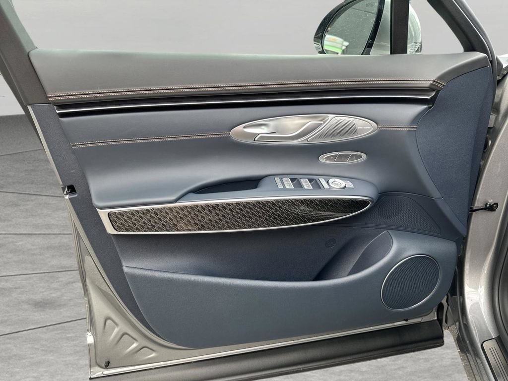 New 2026 Genesis GV70 3.5T Sport Prestige AWD/4WD image 14