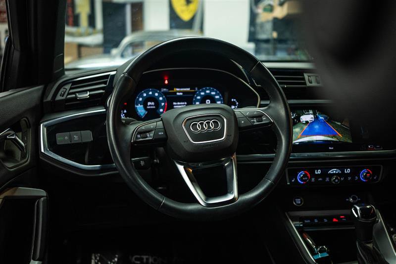 Used 2023 Audi Q3 2.0T Premium w/ Convenience Package AWD/4WD image 16