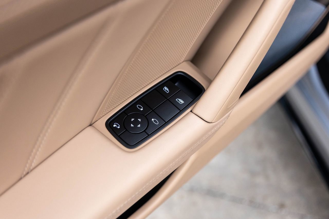 Used 2024 Porsche 911 Turbo S AWD/4WD image 19