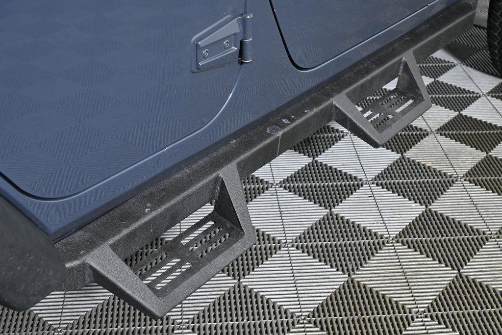 Used 2018 Jeep Wrangler Unlimited Sport S image 11