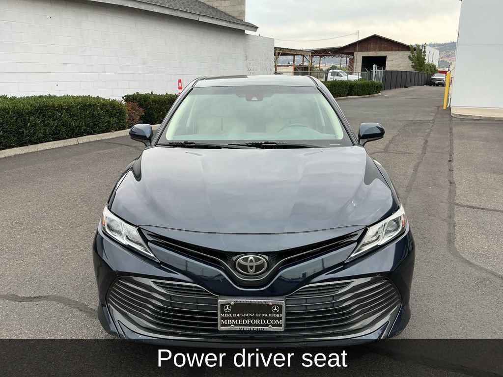 Used 2018 Toyota Camry LE FWD image 5