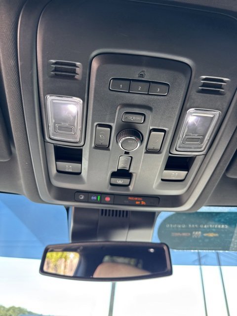 Certified 2024 Chevrolet Tahoe Z71 w/ Luxury Package image 26