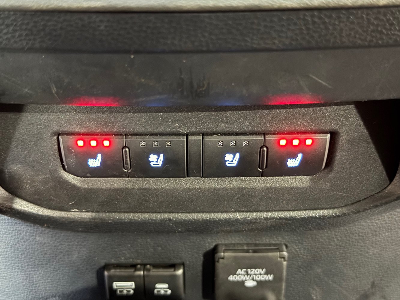 Used 2023 Toyota Tundra Platinum AWD/4WD image 29