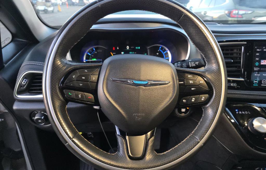 Used 2020 Chrysler Pacifica Limited w/ Advanced Safetytec Group image 9