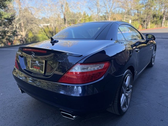 Used 2016 Mercedes-Benz SLK 300 image 3