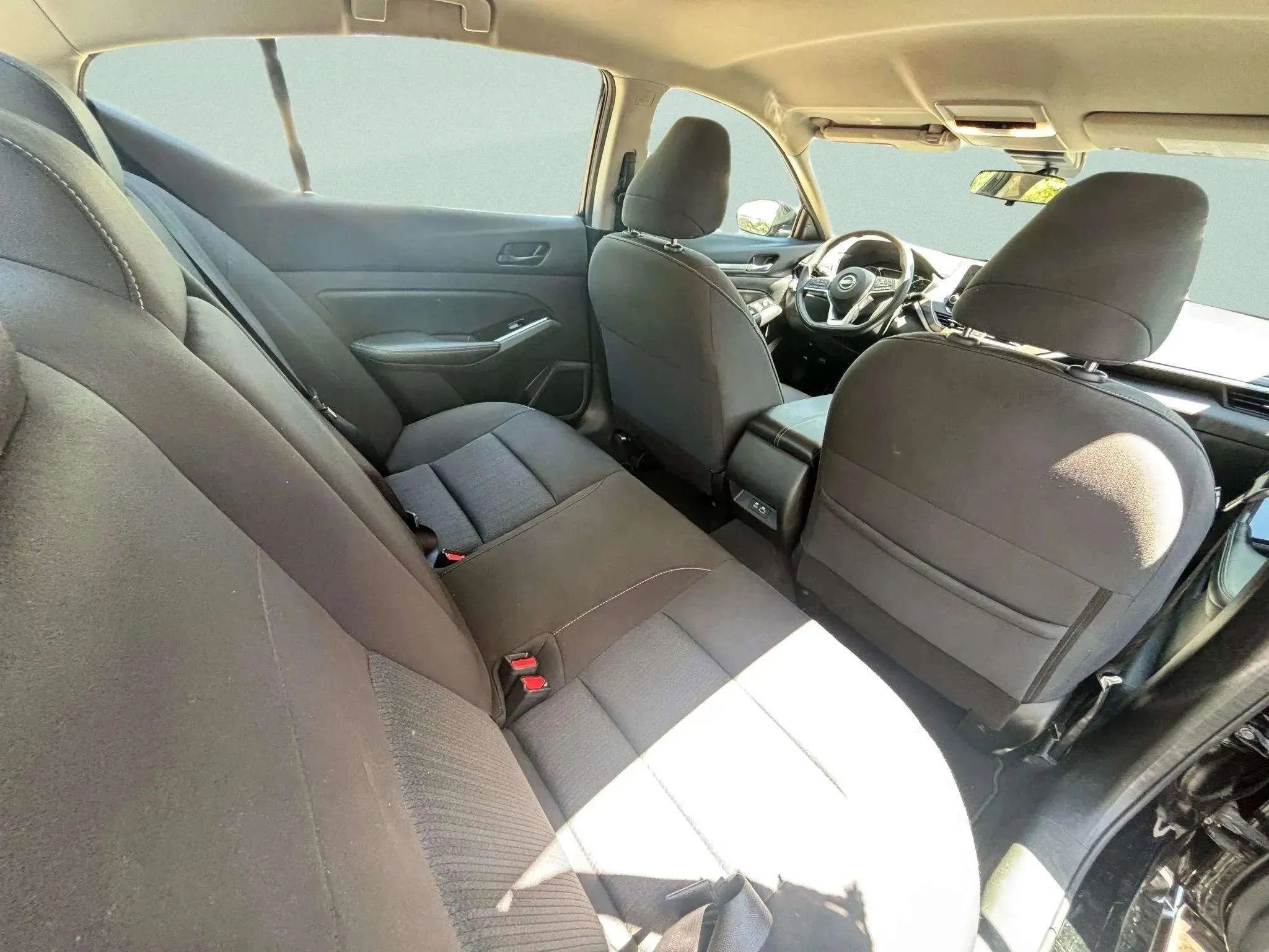 Used 2023 Nissan Altima 2.5 SV image 14