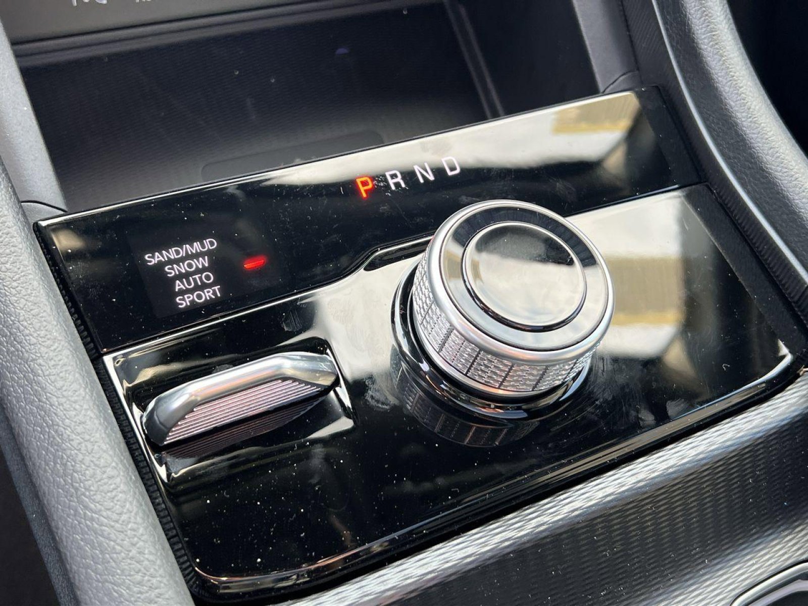 New 2025 Jeep Grand Cherokee L Limited w/ Luxury Tech Group II image 17