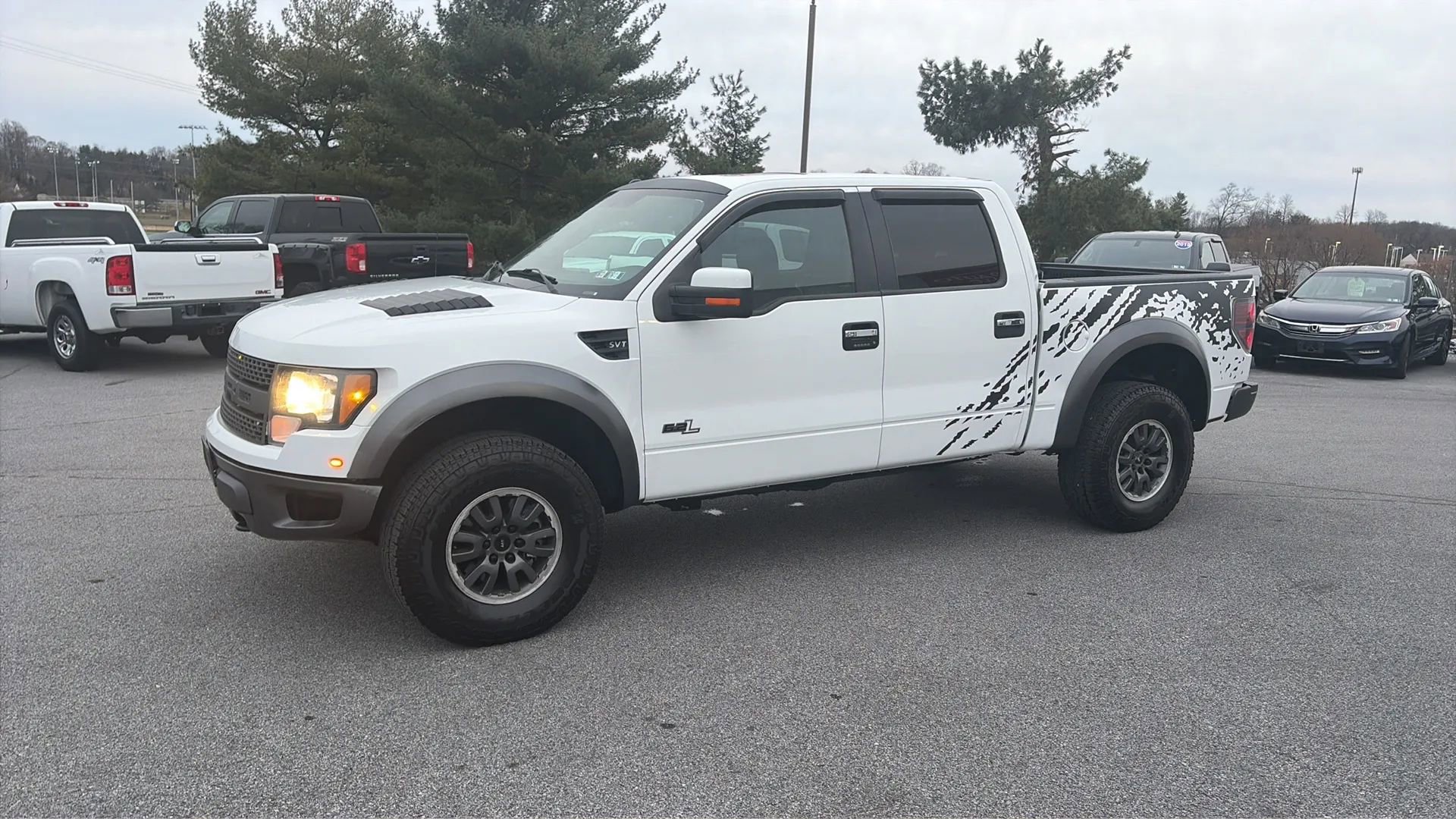Used 2011 Ford F150 Raptor w/ Raptor Luxury Pkg image 24