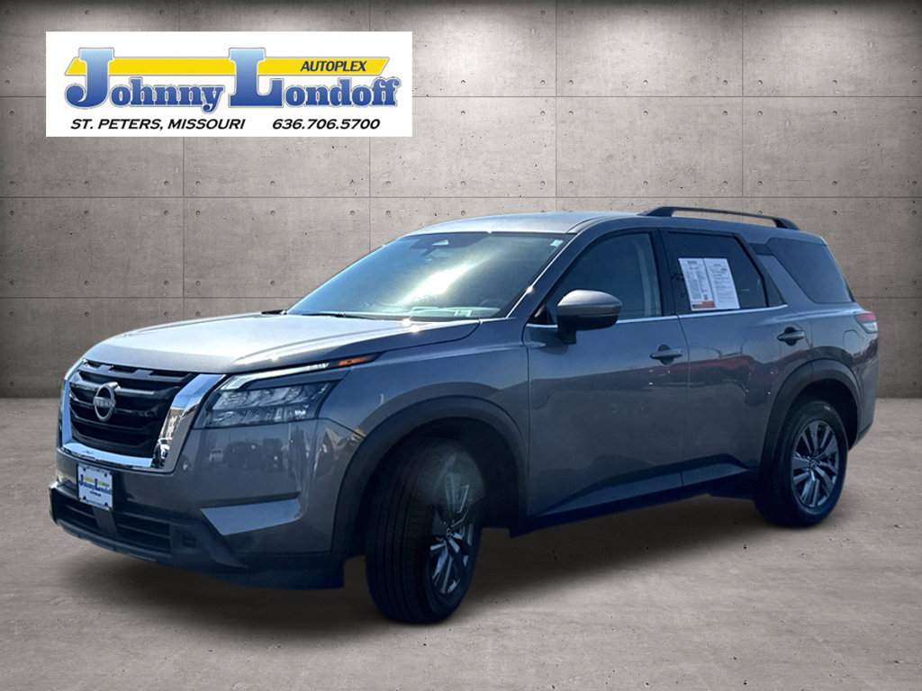 Used 2025 Nissan Pathfinder SV AWD/4WD image 4