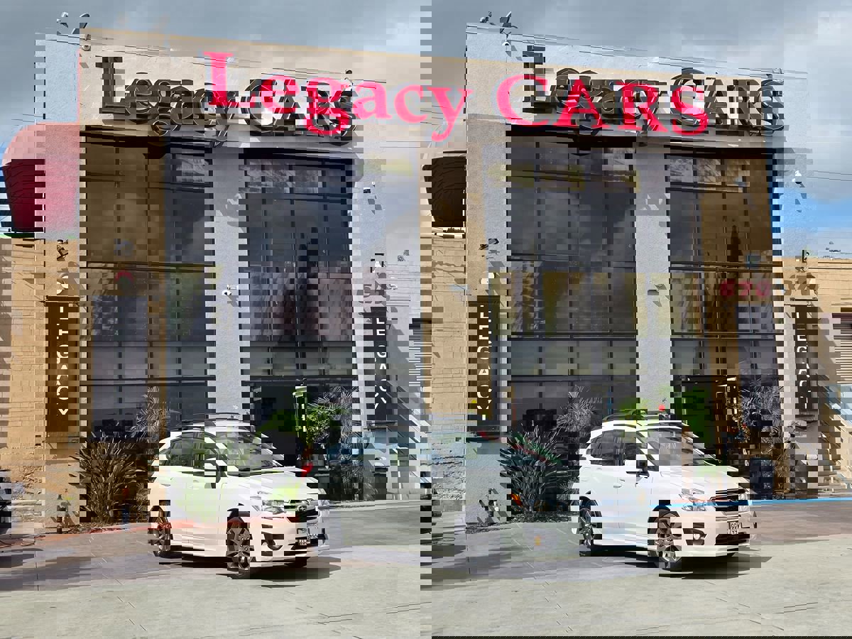 Used 2013 Subaru Impreza 2.0i Sport Premium image 2