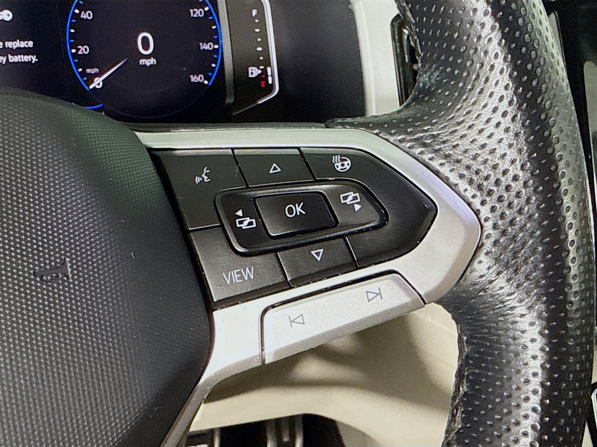 Used 2021 Volkswagen Atlas SEL R-Line image 15