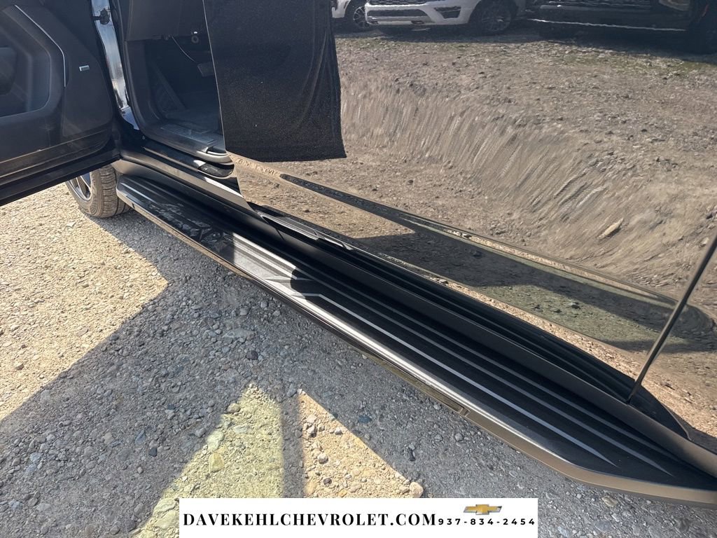 Used 2021 Chevrolet Suburban RST image 38
