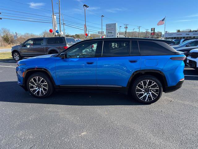 Used 2025 Jeep Wagoneer S Limited AWD/4WD image 4