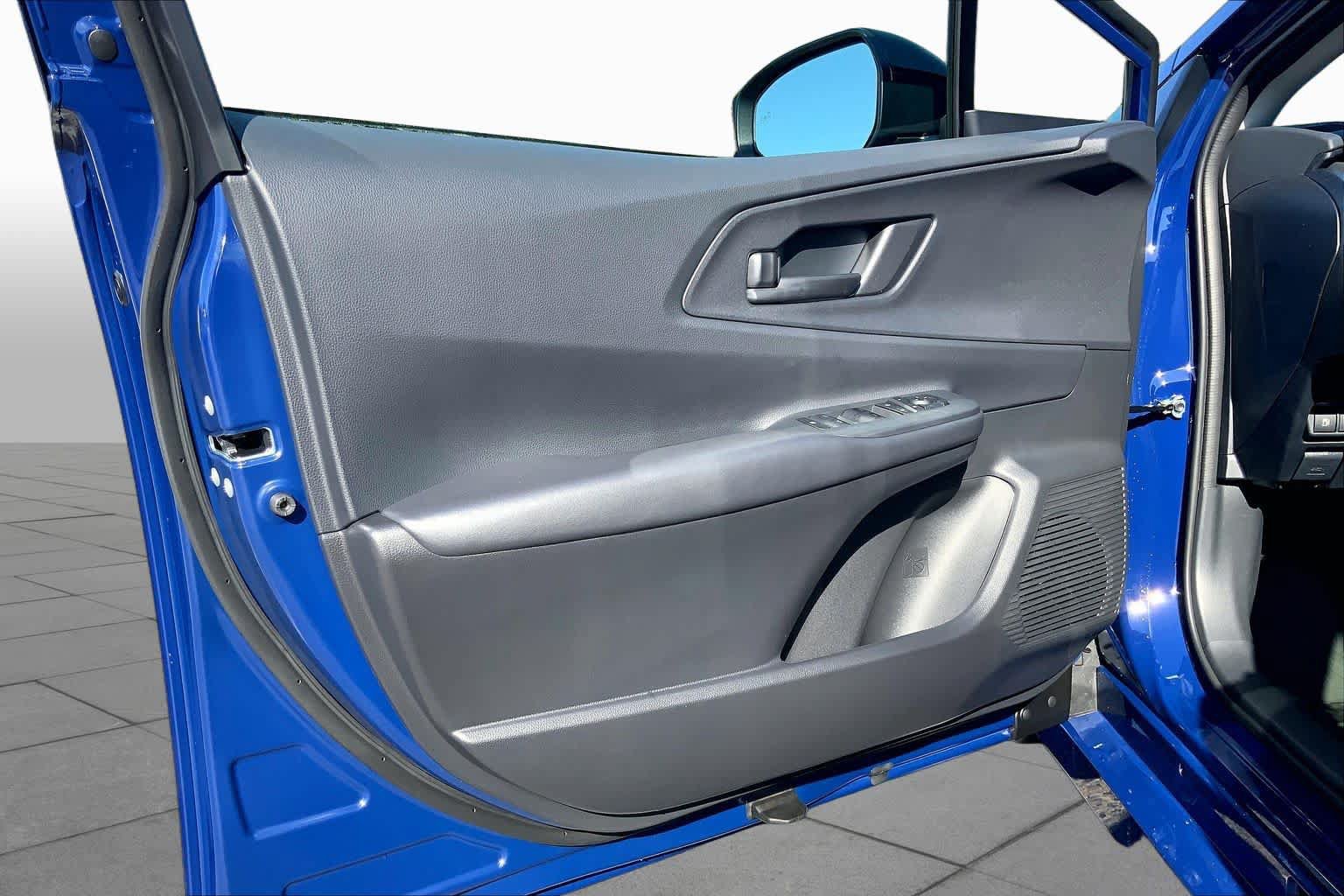 New 2026 Toyota Prius Plug-In Hybrid FWD image 10