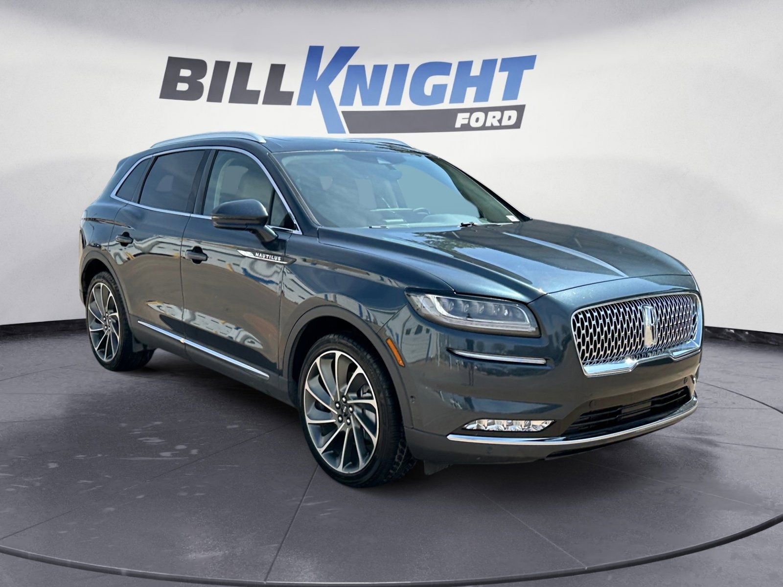 Used 2021 Lincoln Nautilus Reserve w/ Equipment Group 202A image 7