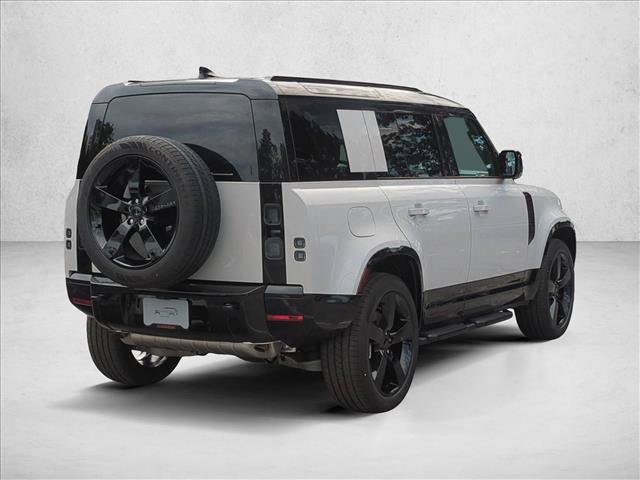 New 2026 Land Rover Defender 110 X-Dynamic SE AWD/4WD image 4