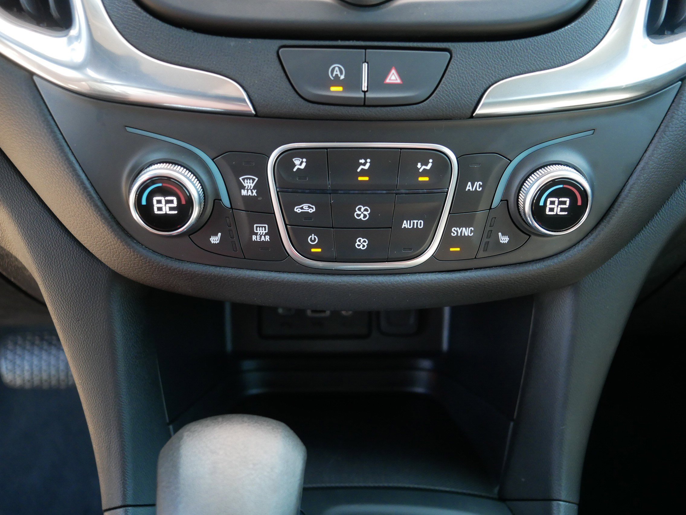 Used 2024 Chevrolet Equinox LT w/ LPO, Floor Liner Package AWD/4WD image 23