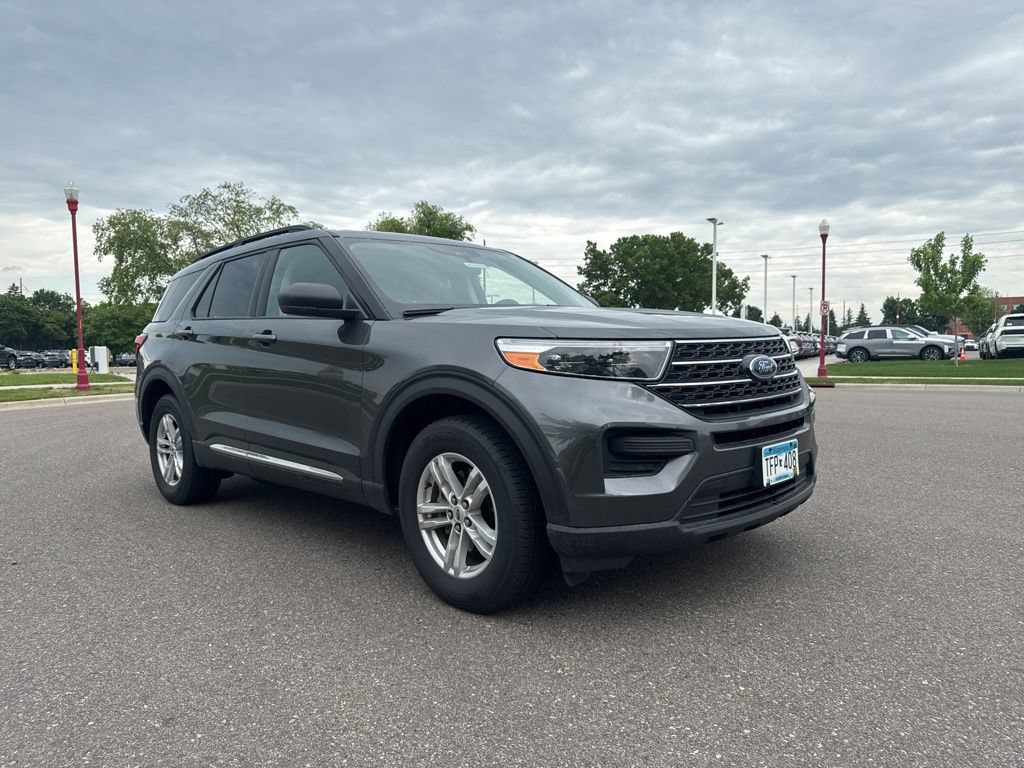 Used 2020 Ford Explorer XLT w/ Class III Trailer Tow Package AWD/4WD image 3
