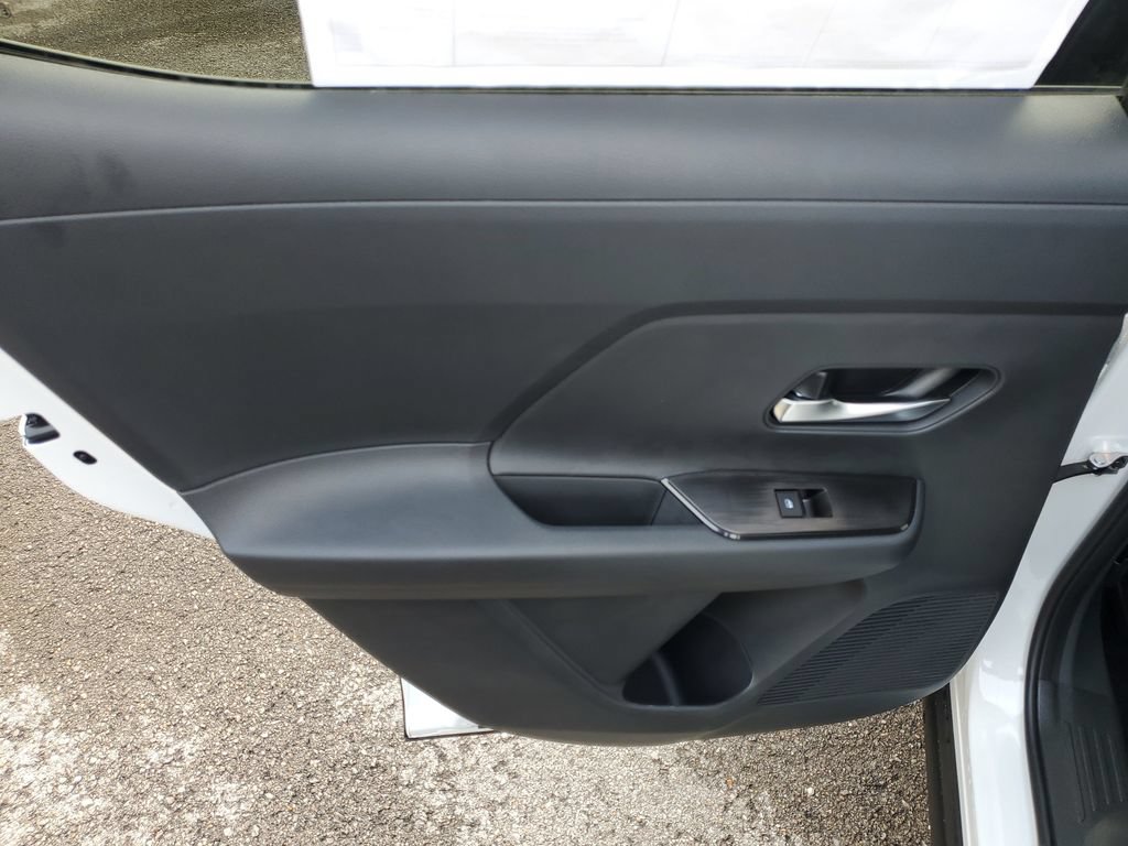New 2026 Nissan Kicks SV w/ SV Premium Package FWD image 9