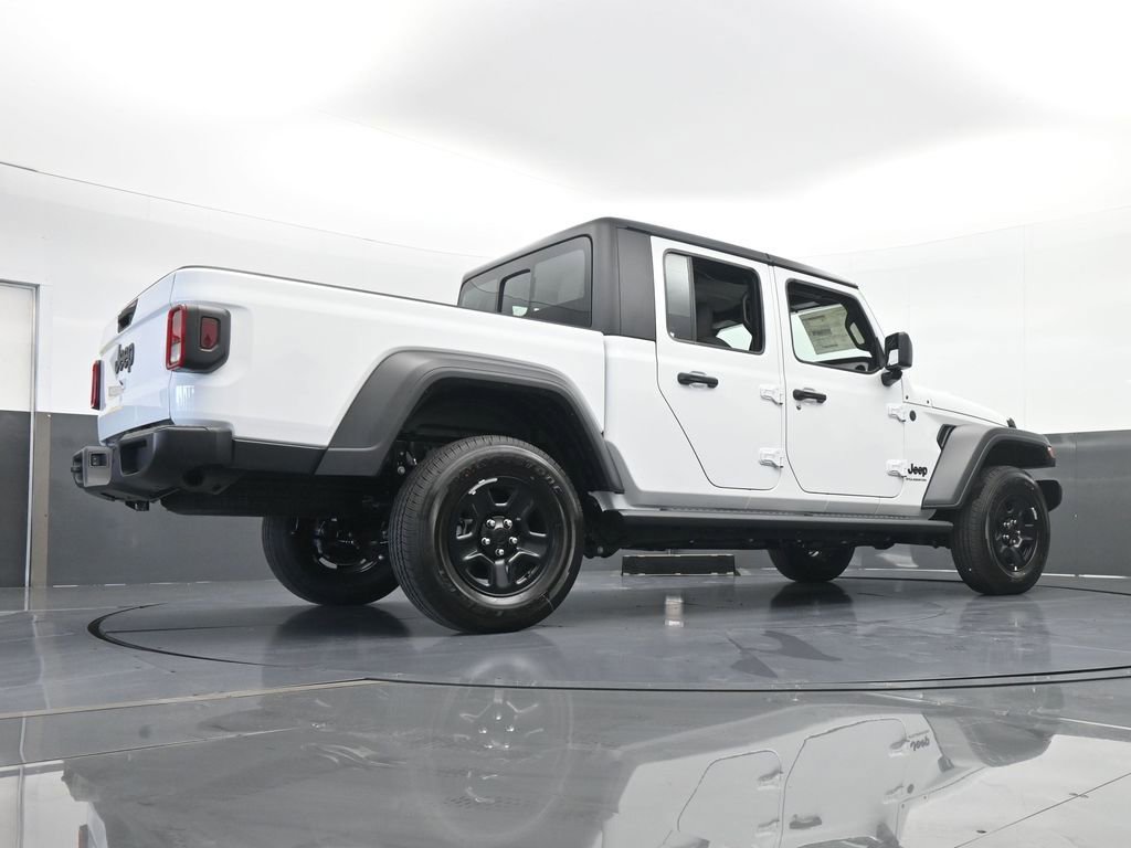 Used 2025 Jeep Gladiator Sport image 56