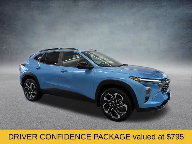 Used 2025 Chevrolet Trax RS w/ Driver Confidence Package image 2