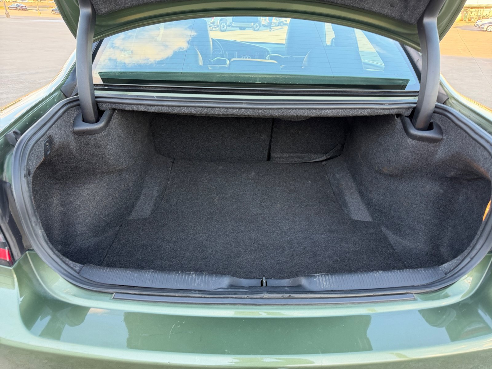 Used 2021 Dodge Charger SXT w/ Leather Interior Group RWD image 29