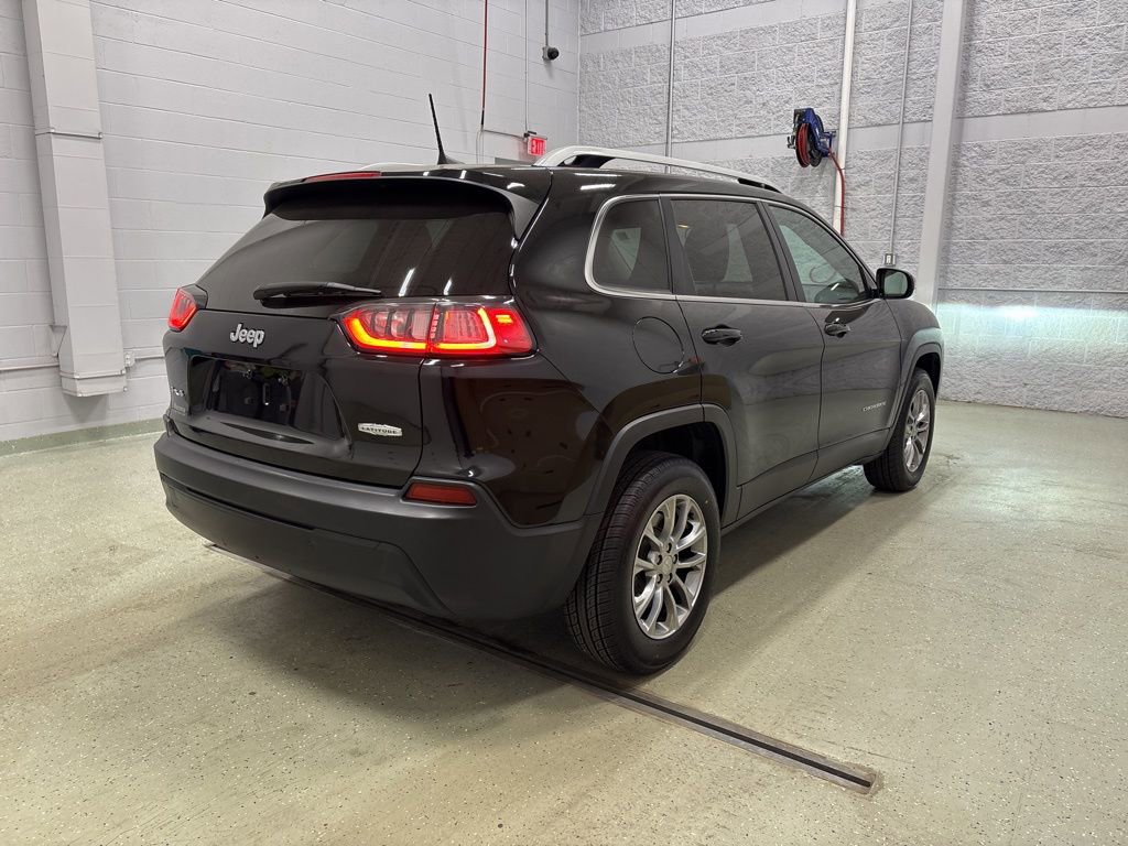 Used 2019 Jeep Cherokee Latitude Plus w/ Cold Weather Group image 4