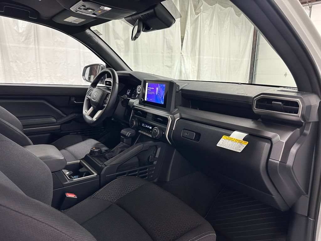 Used 2025 Toyota 4Runner SR5 AWD/4WD image 59