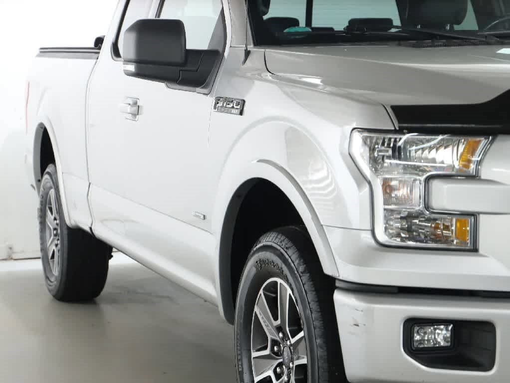 Used 2017 Ford F150 XLT w/ Equipment Group 302A Luxury AWD/4WD image 8