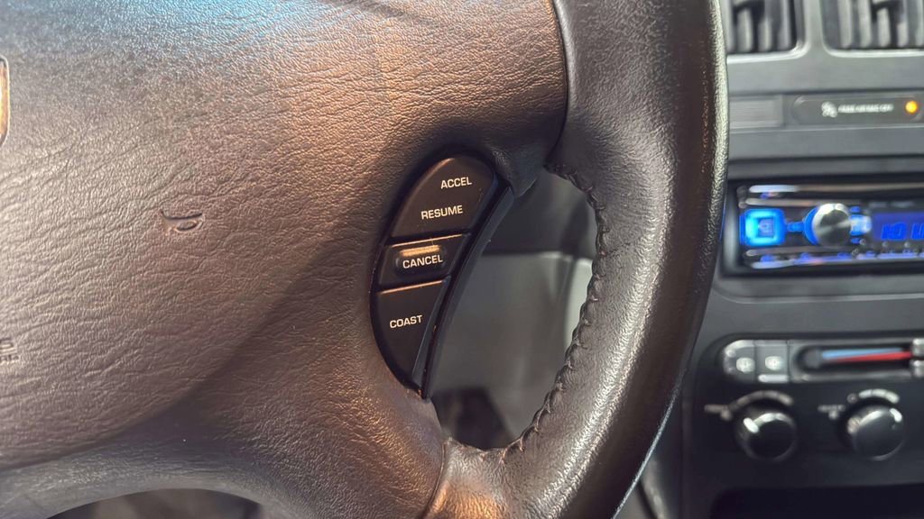Used 2006 Dodge Grand Caravan SXT FWD image 25
