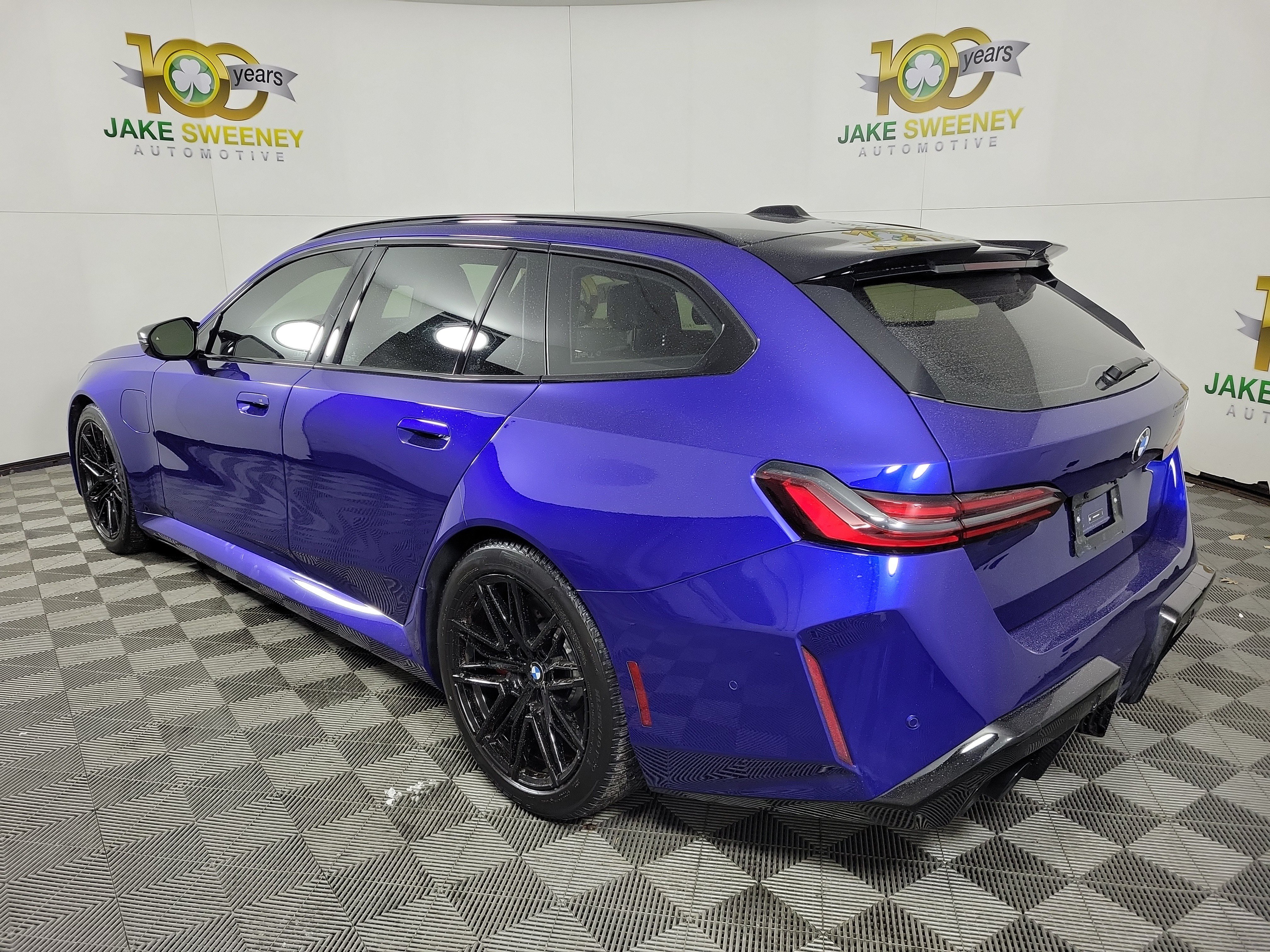 Used 2026 BMW M5 Touring AWD/4WD image 5