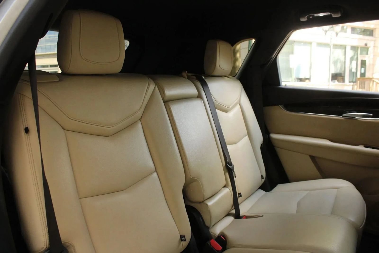 Used 2018 Cadillac XT5 AWD image 28