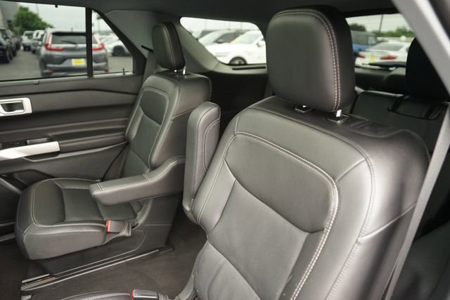 Certified 2023 Ford Explorer Limited w/ Limited Technology Package RWD image 14