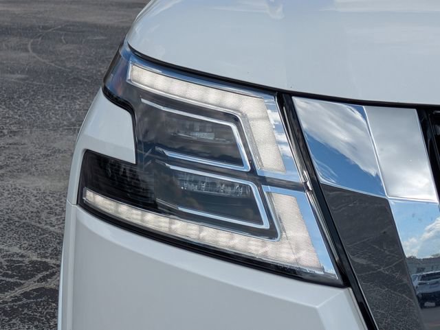 Used 2023 Nissan Armada SL image 10