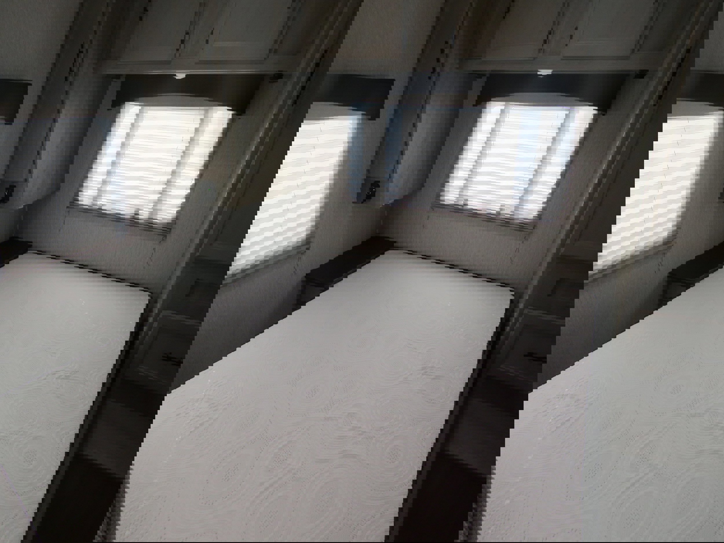 Used 2021 Ford E-350 and Econoline 350 Super Duty w/ Motorhome Prep Package image 27