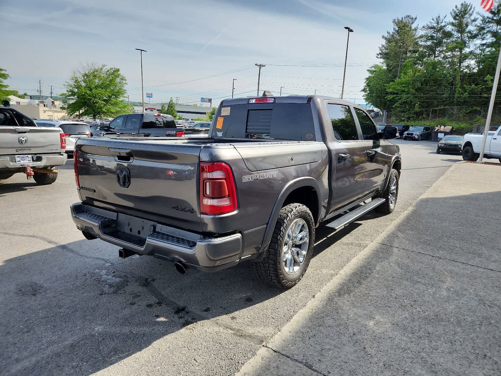Used 2021 RAM 1500 Laramie w/ Sport Appearance Package AWD/4WD image 5