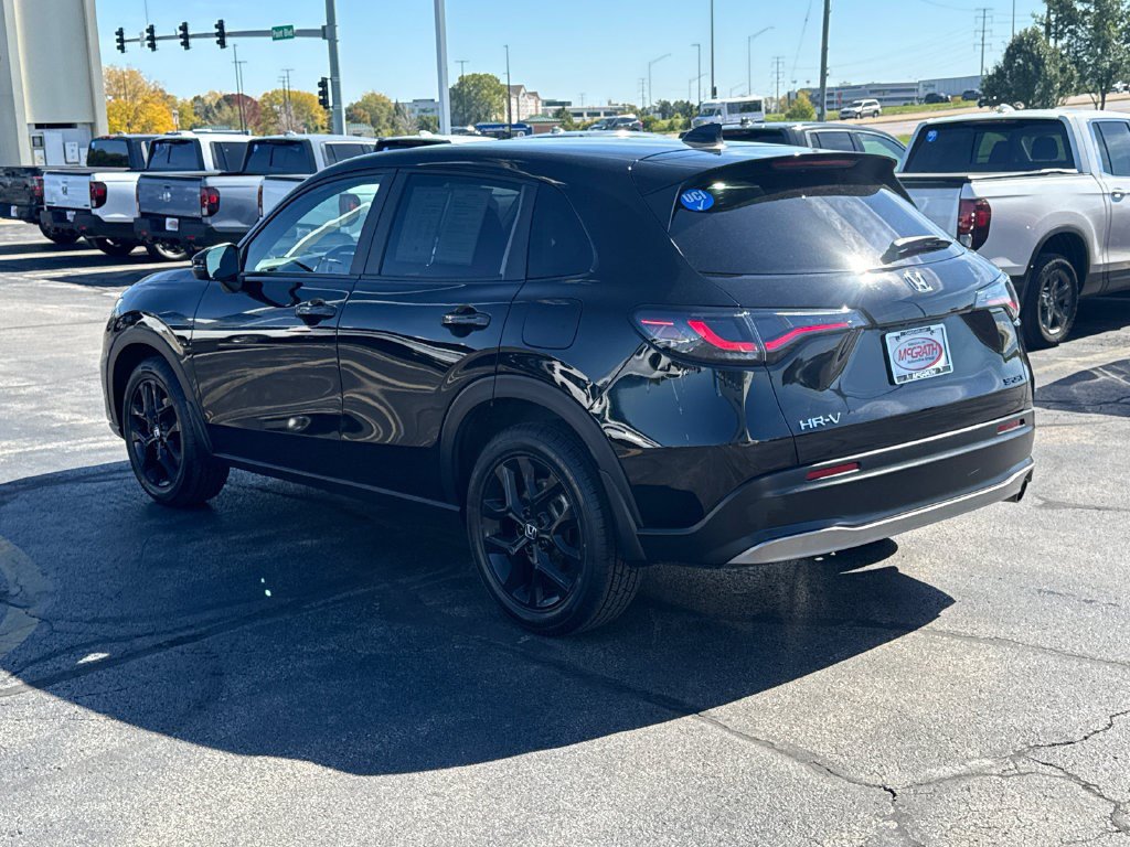 Certified 2025 Honda HR-V Sport image 9