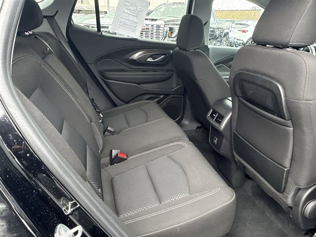 Used 2024 GMC Terrain SLE w/ Driver Convenience Package FWD image 25