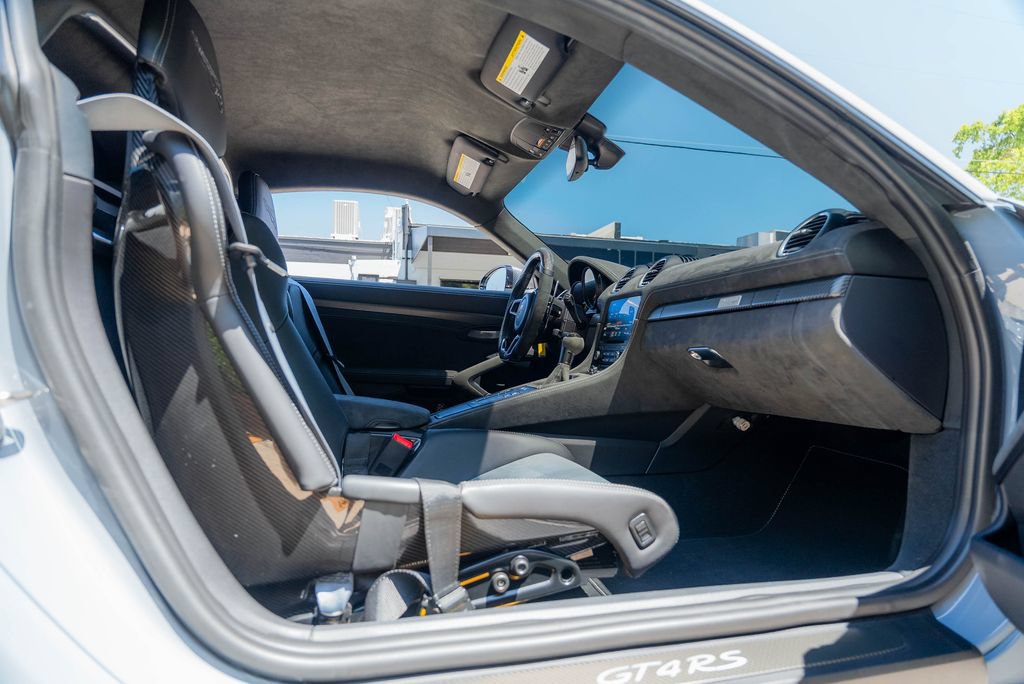 Used 2024 Porsche 718 Cayman GT4 RS RWD image 80